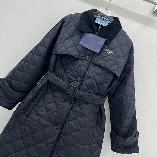 プラダ 軽量Re-Nylon トレンチコート スーパーコピー pup93511